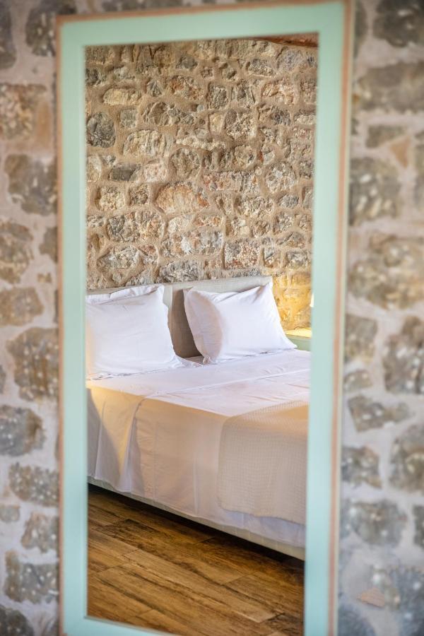 Trapela Areopolis, Boutique Hotel Exterior photo