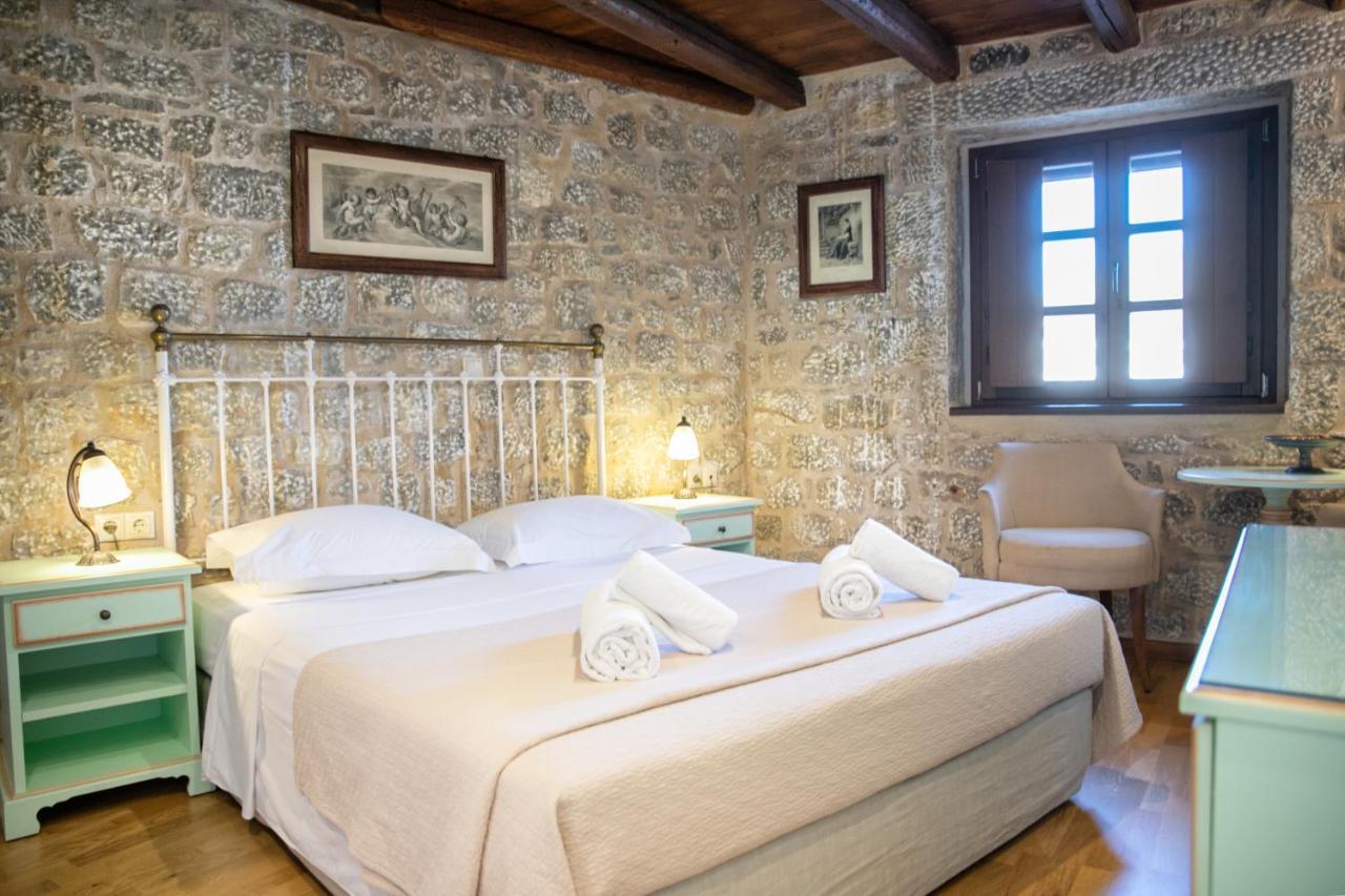 Trapela Areopolis, Boutique Hotel Exterior photo