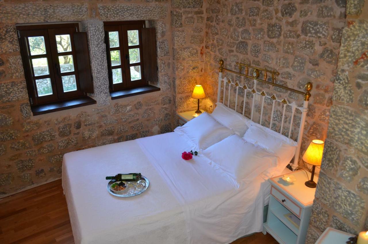 Trapela Areopolis, Boutique Hotel Exterior photo